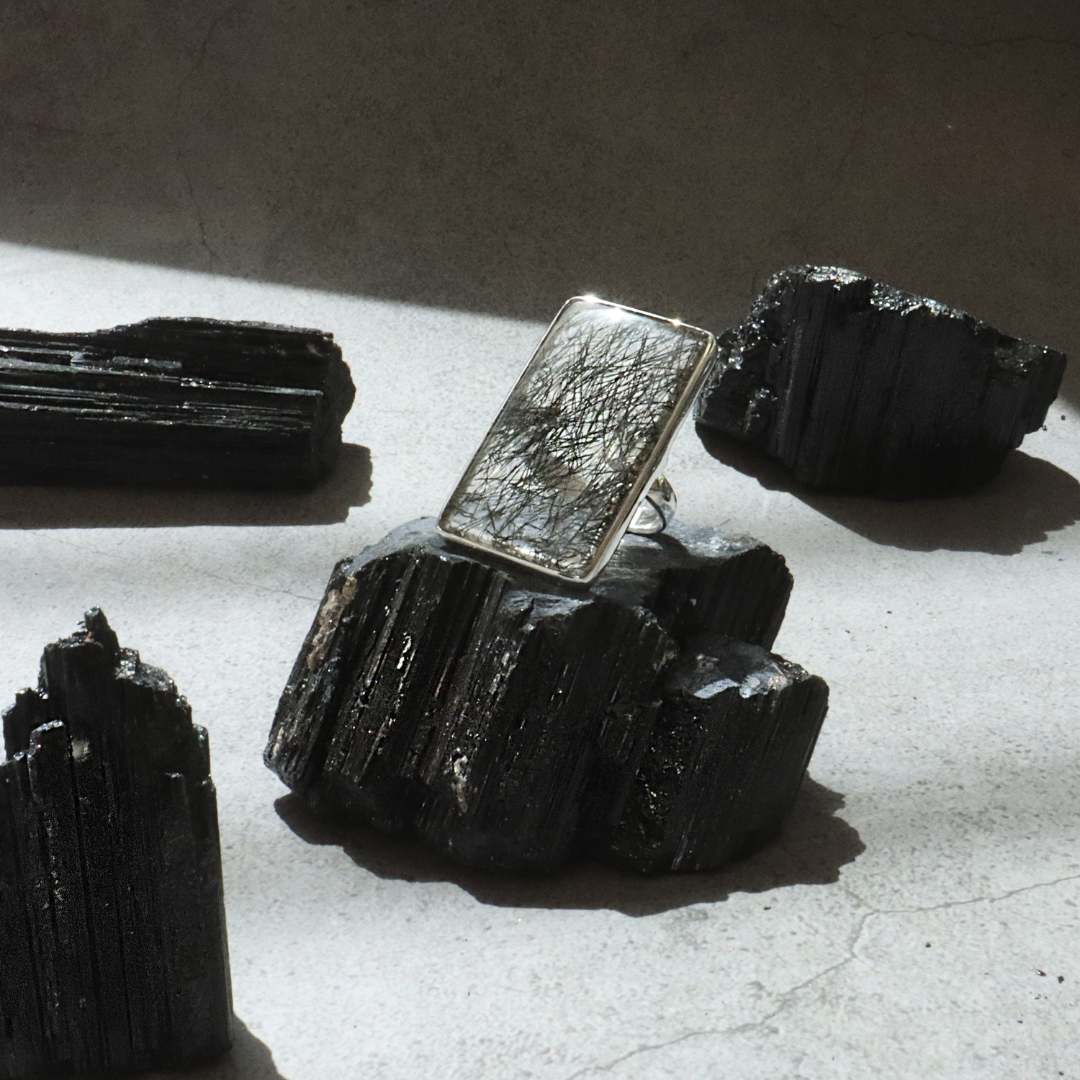 Limpiar piedras con sal: cuáles sí y cuáles evitar
